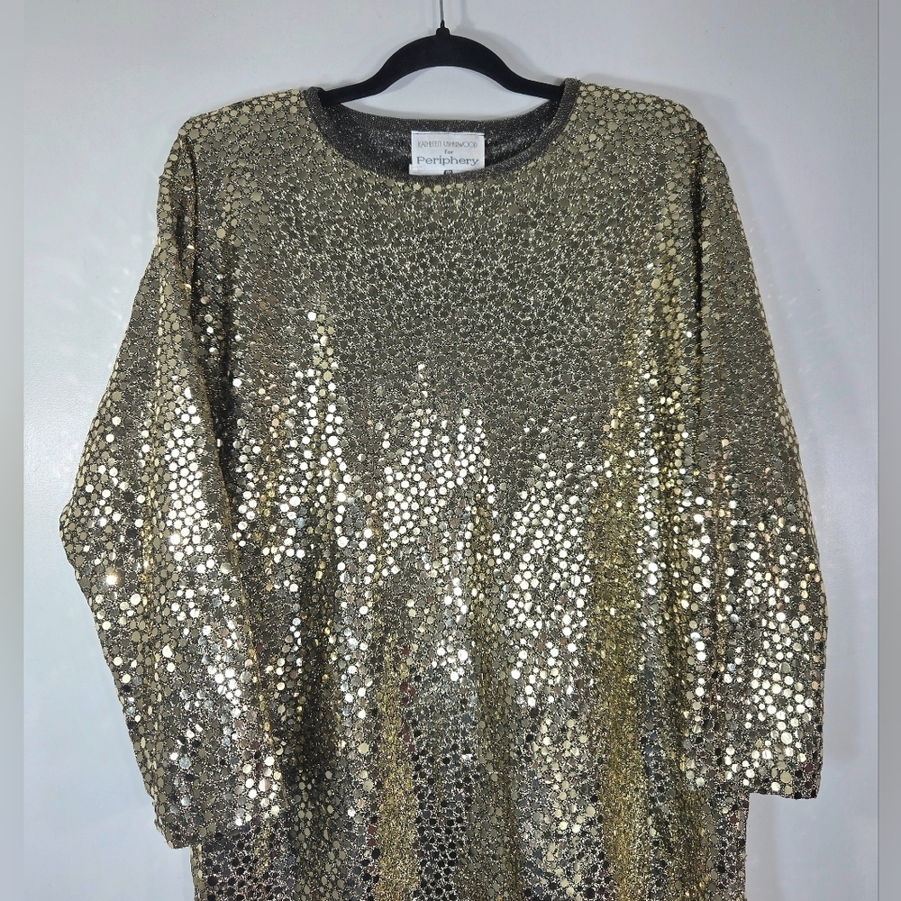 VINTAGE KATHLEEN USHERWOOD FOR SAKS FIFTH AVENUE GOLD METALIC SEQUIN TUNIC. - Picture 3 of 6